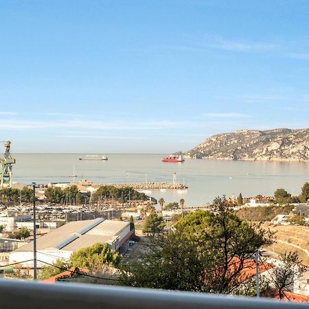Room In Appartment With Seaview Marseilles Buitenkant foto